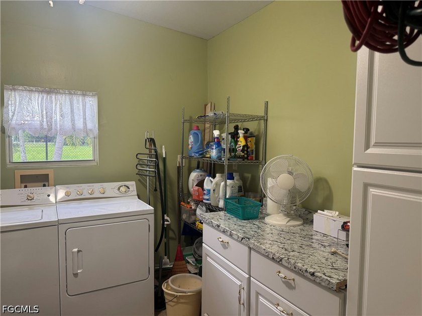 Welcome to this furnished 1980 two-bedroom, two-bath home - photo 24