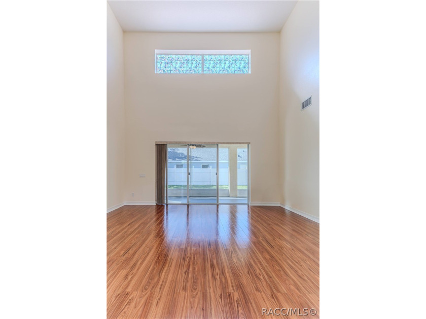 MOVE In Ready! Immaculate 4-Bedroom 3-Car Garage Home on Corner - photo 25