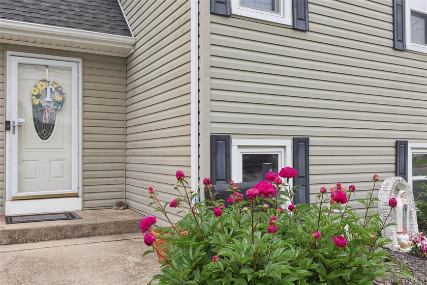 Welcome to this beautifully maintained 3 bedroom, 2 bathroom - photo 28