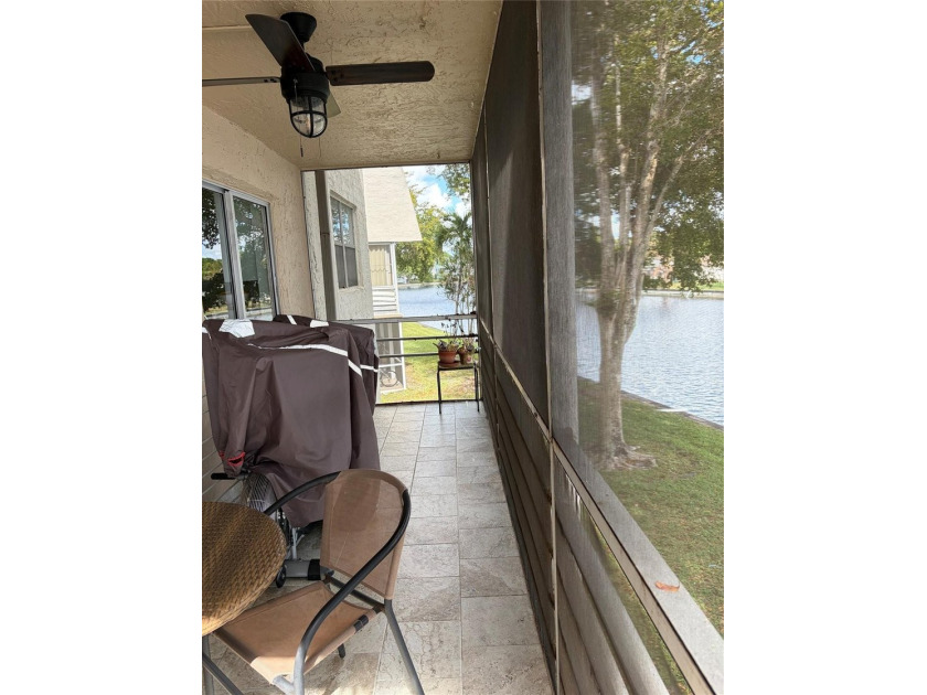Well maintained 2B/2B condo with brand new roof just installed - photo 33
