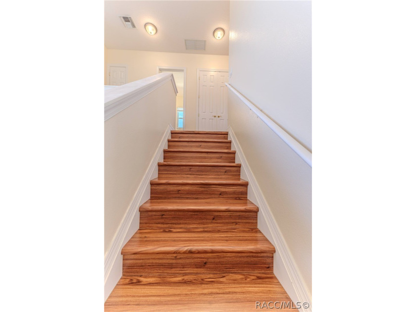 MOVE In Ready! Immaculate 4-Bedroom 3-Car Garage Home on Corner - photo 38