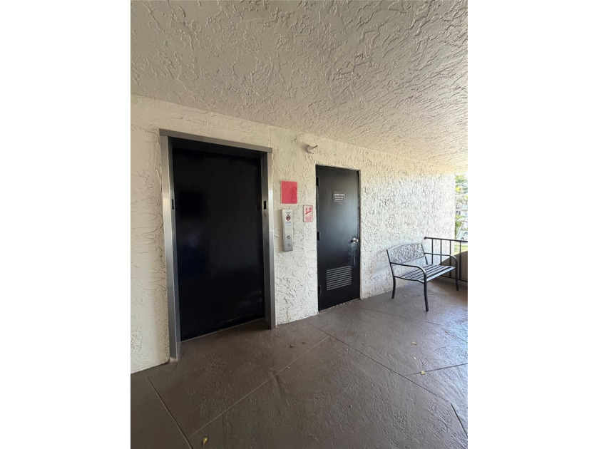 Well maintained 2B/2B condo with brand new roof just installed - photo 38