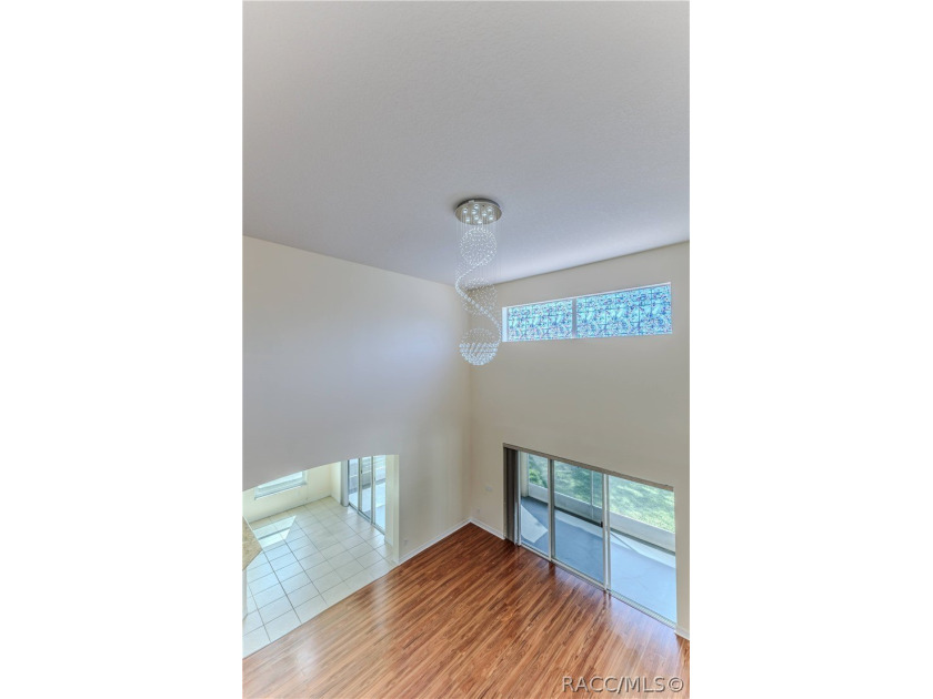 MOVE In Ready! Immaculate 4-Bedroom 3-Car Garage Home on Corner - photo 40