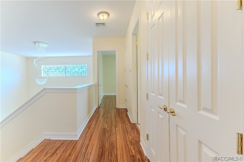 MOVE In Ready! Immaculate 4-Bedroom 3-Car Garage Home on Corner - photo 44