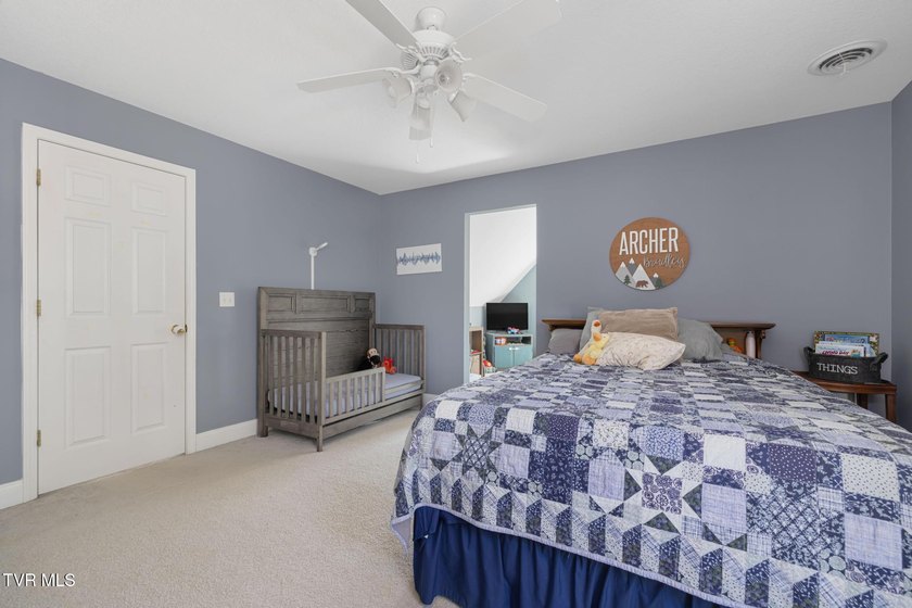 This beautiful traditional brick home offers 4 spacious bedrooms - photo 44