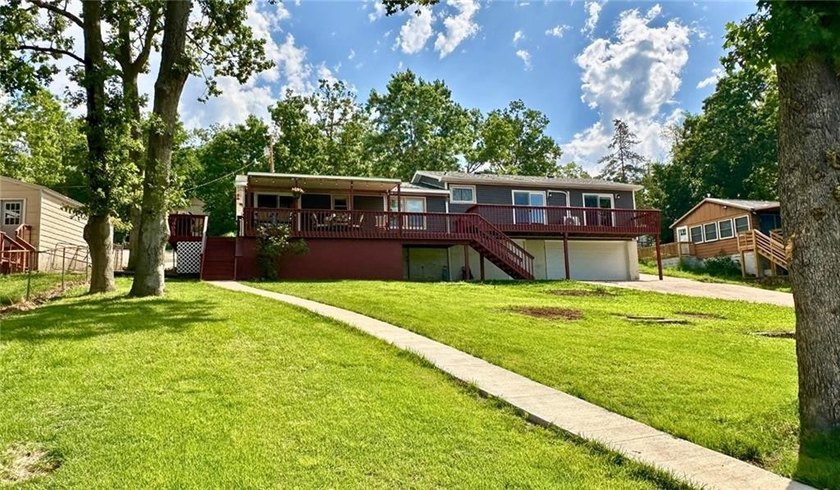 Stop dreaming about the lakeside lifestyle and start living it - photo 12