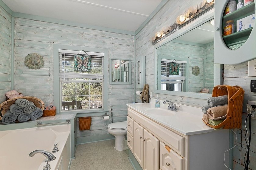 This true country-style home offers privacy, flexibility, and - photo 17