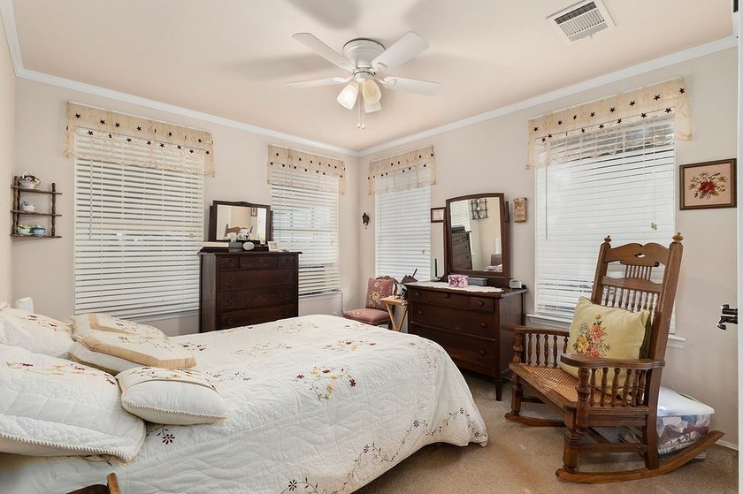 This true country-style home offers privacy, flexibility, and - photo 24