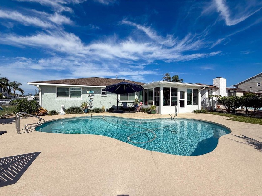 Under contract-accepting backup offers. Experience true Florida - photo 27