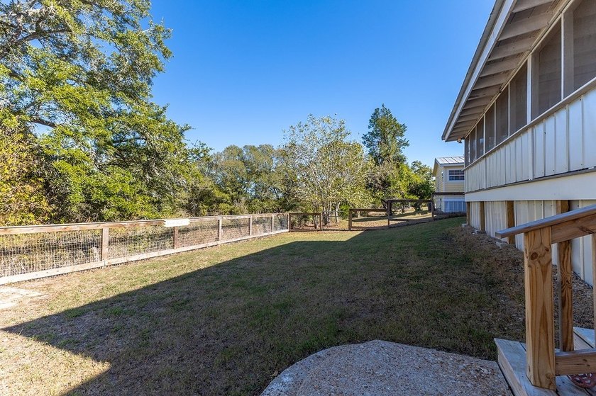 This true country-style home offers privacy, flexibility, and - photo 28