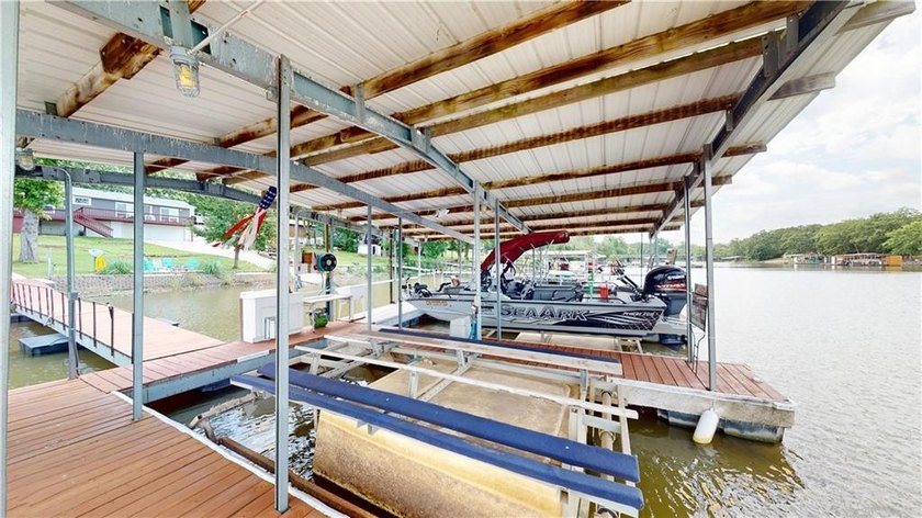 Stop dreaming about the lakeside lifestyle and start living it - photo 31