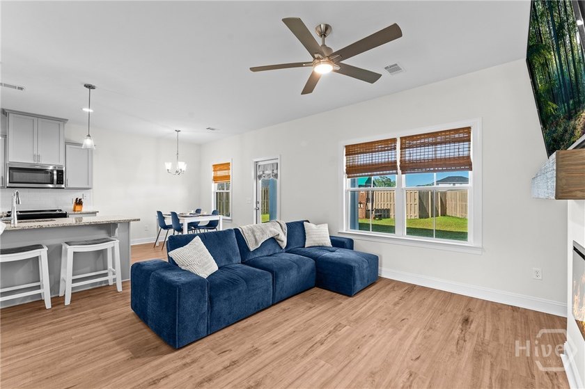 Welcome to the Gaston plan in the desirable Alder Grove - photo 7
