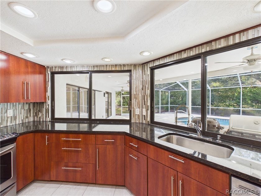 Welcome to 7256 Royal Oak Dr. This 3/2/2 offers the perfect - photo 4