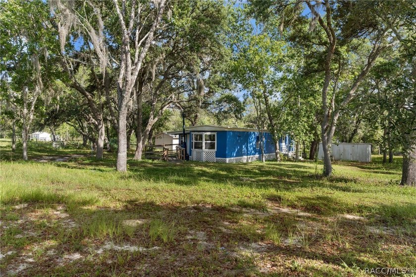 Calling all folks that are looking for country living, but want - photo 3