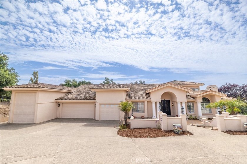 Perched on over an acre in one of Orcutt's most desirable - photo 2