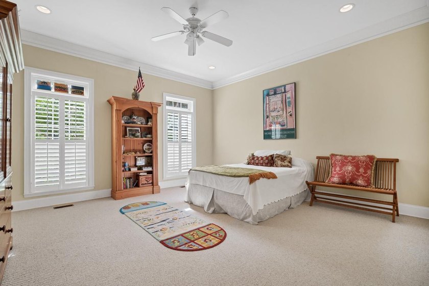 Spacious 2-story Charleston Style home on a prime corner lot - photo 14