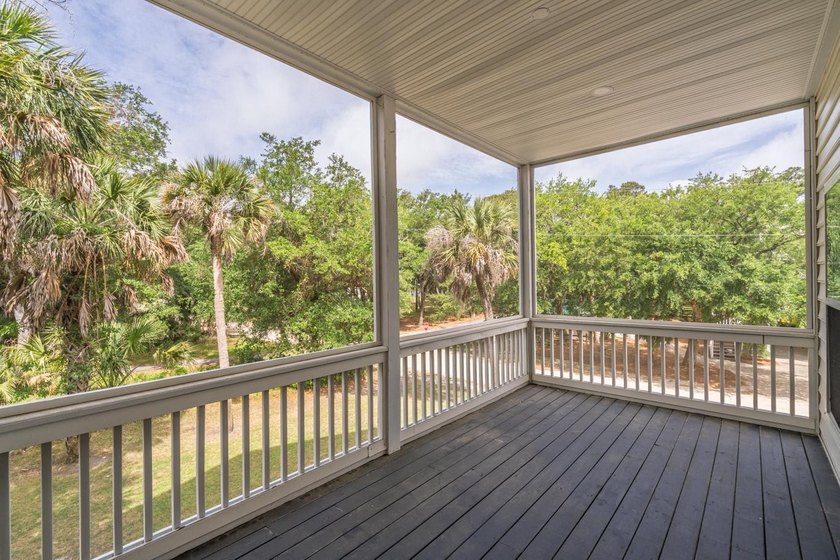 Spacious 2-story Charleston Style home on a prime corner lot - photo 21