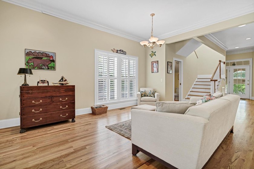 Spacious 2-story Charleston Style home on a prime corner lot - photo 24