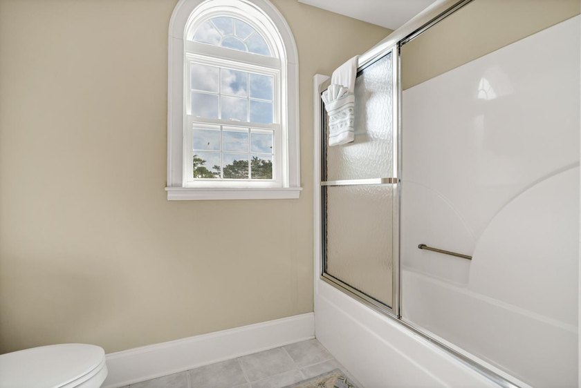 Spacious 2-story Charleston Style home on a prime corner lot - photo 39