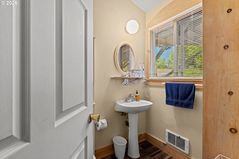Rare opportunity to own a truly custom and charming duplex in a - photo 10