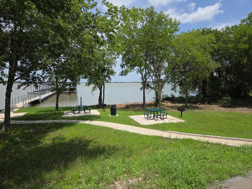 Off Water Corner Lot w/Boat Slip! Lake Views! - photo 29
