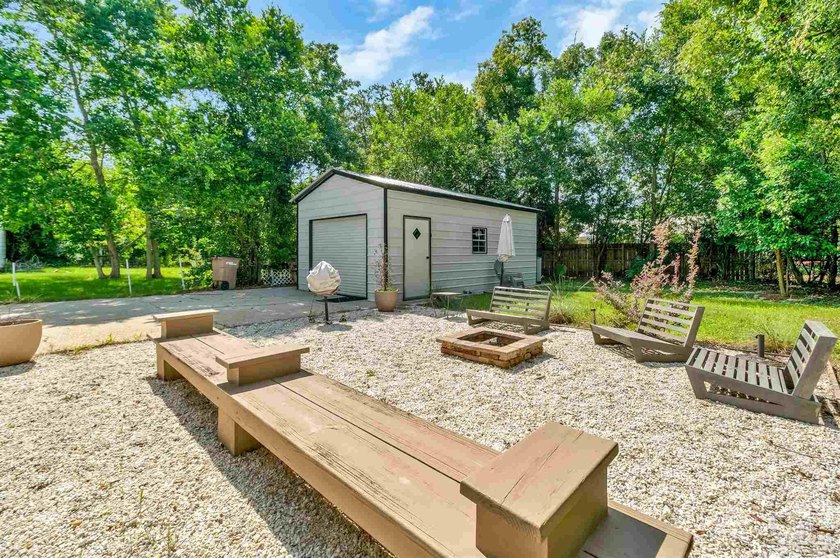 Welcome to 1541 E. Jordan Street, a beautifully updated - photo 11