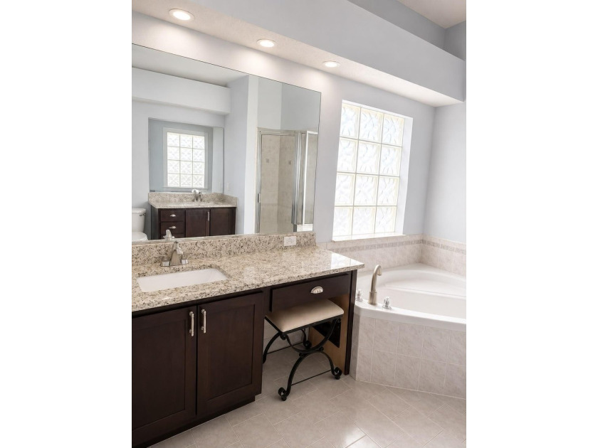 Beautifully maintained 3-bedroom, 2-bath home located in a - photo 17