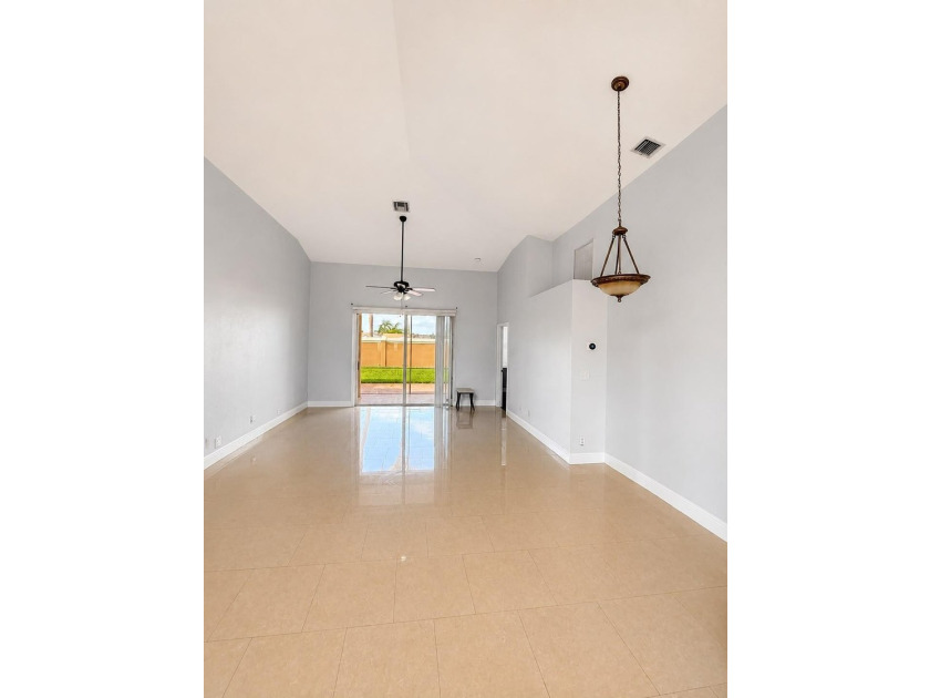Beautifully maintained 3-bedroom, 2-bath home located in a - photo 22