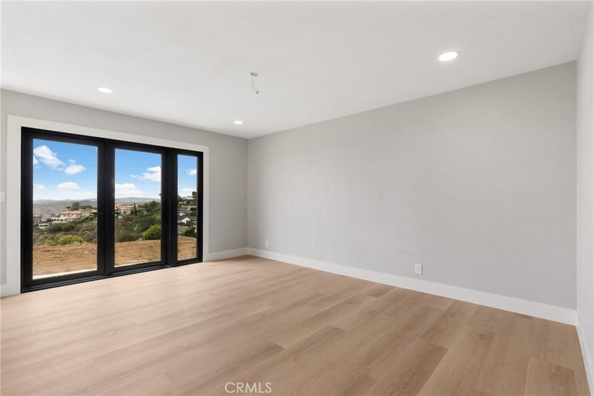 Welcome to your new home at 3019 Cresta Way, Laguna Beach a - photo 10