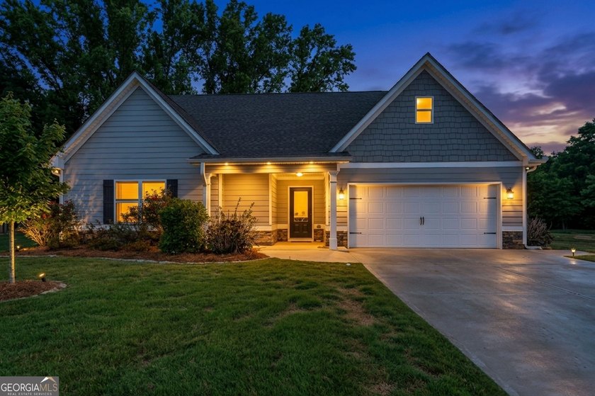 AFFORDABLE LAKE OCONEE AREA 4 BEDROOM HOME! This great-value - photo 2
