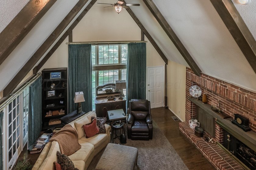 Perfectly blending architectural beauty with everyday comfort - photo 15