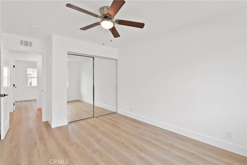 Perched in the heart of San Pedro, this BEAUTIFULLY REMODELED - photo 11