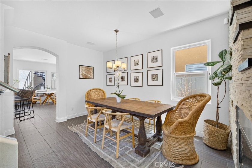 Nestled on a quiet cul-de-sac in highly desirable Alamitos - photo 8