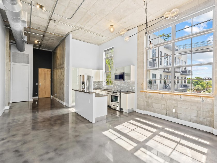 Step into this light filled, loft style studio in the heart of - photo 5