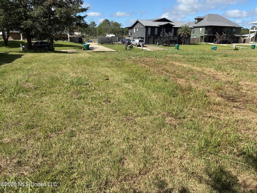 Build your dream home on this prime lot in the desirable Ville - photo 6