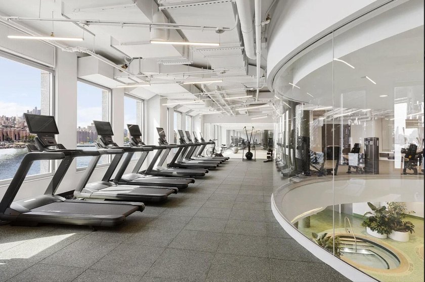 PANORAMIC WATERFRONT LIVING ABOVE THE WILLIAMSBURG SKYLINE - photo 18