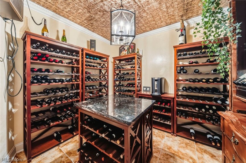 This remarkable estate offers the perfect blend of luxury - photo 34
