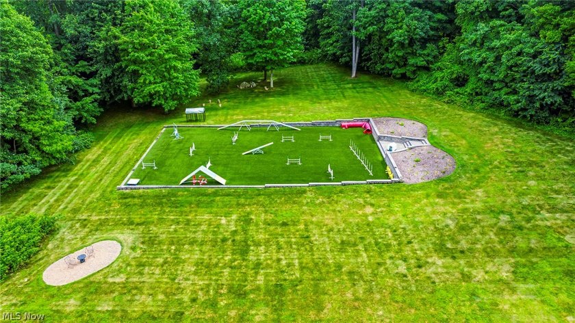 This remarkable estate offers the perfect blend of luxury - photo 38