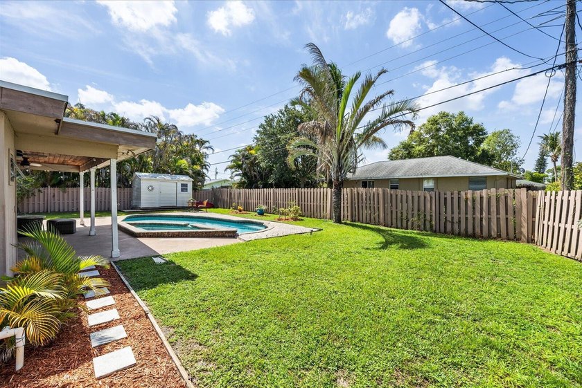 Welcome to 1004 NW 16th Pl in Stuart, FL 34994. Bring your boat - photo 41