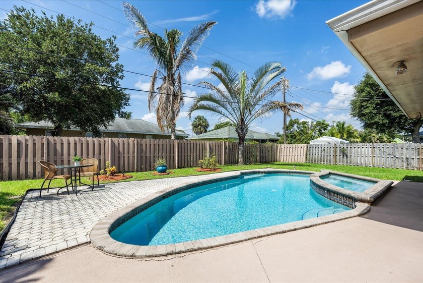 Welcome to 1004 NW 16th Pl in Stuart, FL 34994. Bring your boat - photo 42