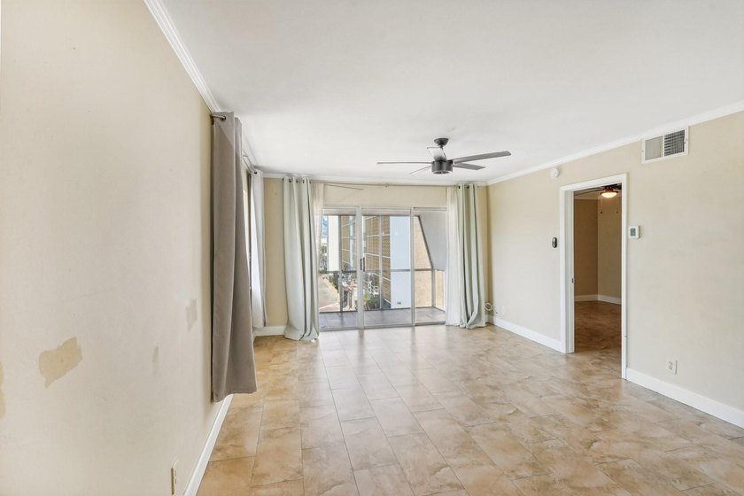 Investor Special, rented at $1900 a month through April '27 - photo 4