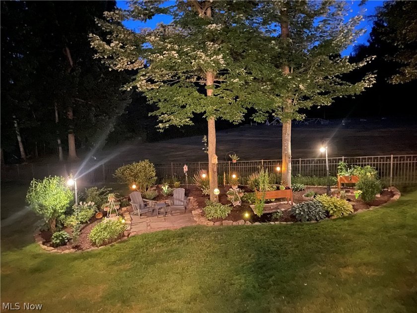 This remarkable estate offers the perfect blend of luxury - photo 50