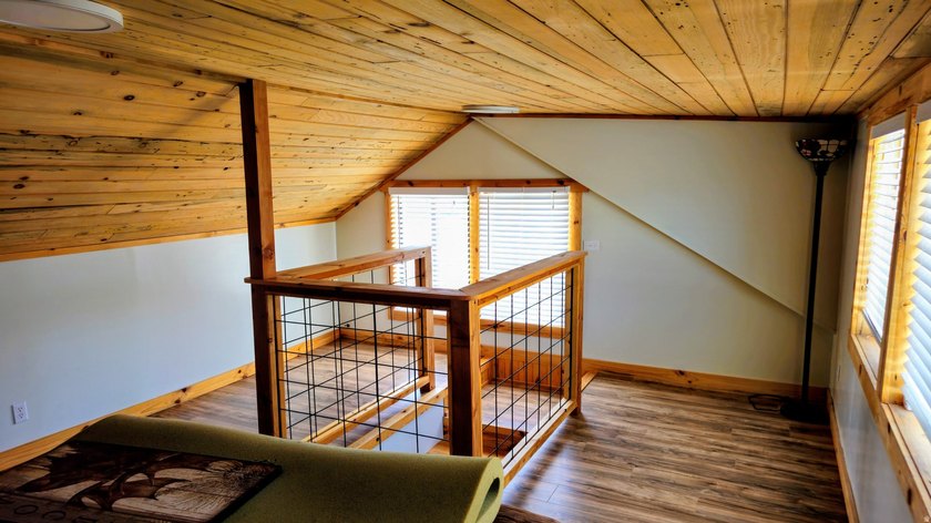 Immaculate 4 bedroom, 3 bathroom home located in the heart of - photo 9