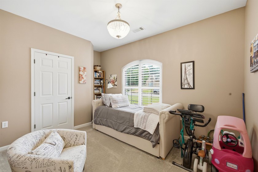 Remarkable 55 plus dedicated neighborhood wonderfully located - photo 17