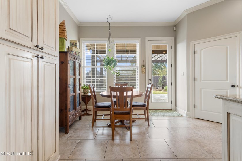 This immaculately maintained 3-bedroom, 2.5-bath home is nestled - photo 22