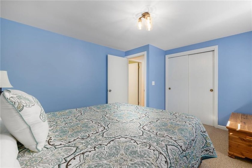 Well maintained raised ranch in the heart of North Kingstown - photo 26