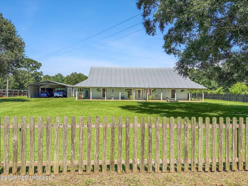 Welcome to 3506 Jerry Davis Road-a meticulously updated - photo 5