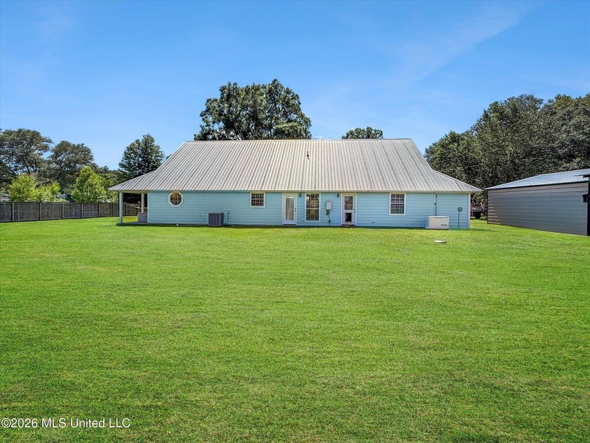 Welcome to 3506 Jerry Davis Road-a meticulously updated - photo 9
