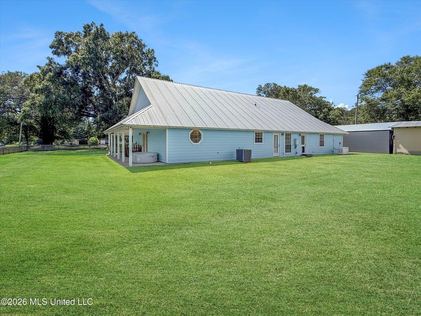 Welcome to 3506 Jerry Davis Road-a meticulously updated - photo 10