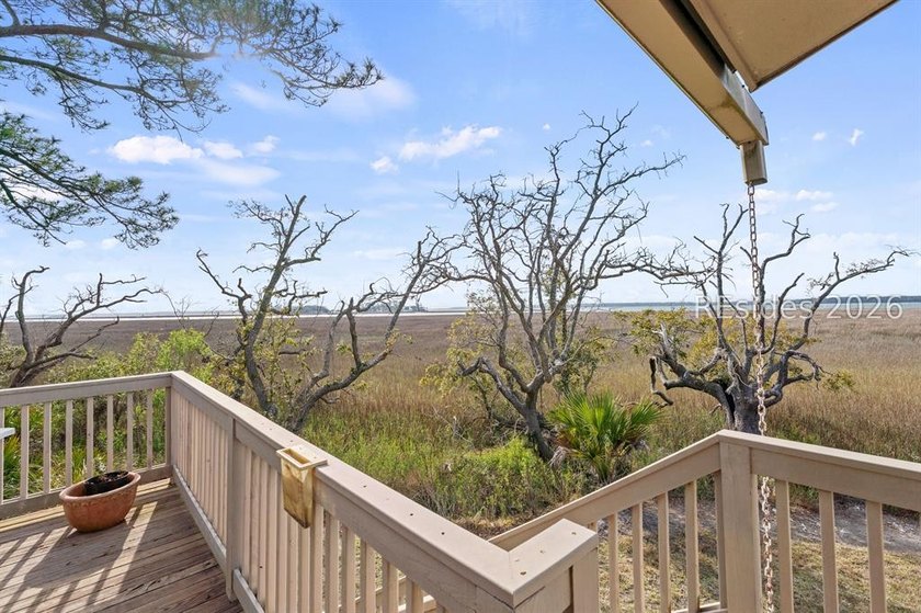 A Rare Point Comfort Peninsula Property. Tucked away on one of - photo 31